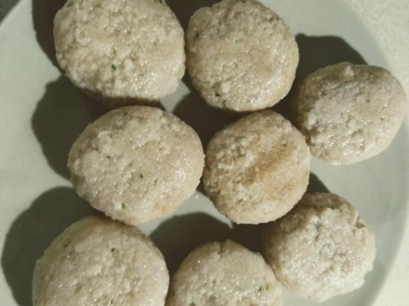 Twarogowe kluseczki z bazyliową nutą