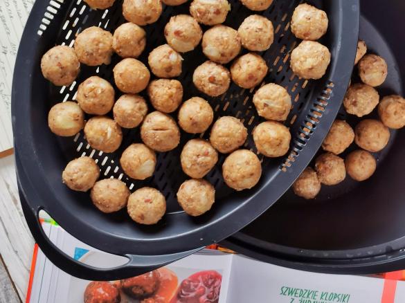 SZWEDZKIE KLOPSIKI WEGAŃSKIE -JADŁONOMIA