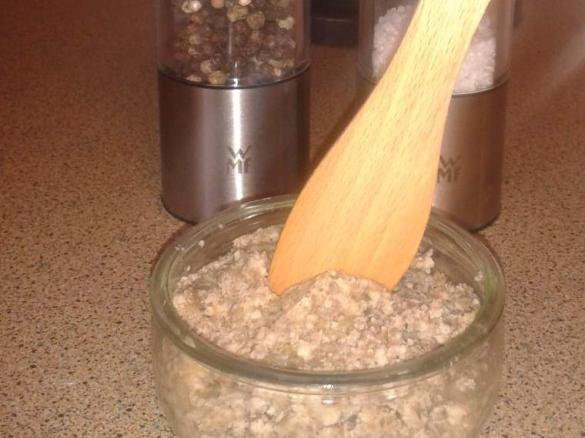 SMALEC Z CEBULKĄ I PIECZARKAMI