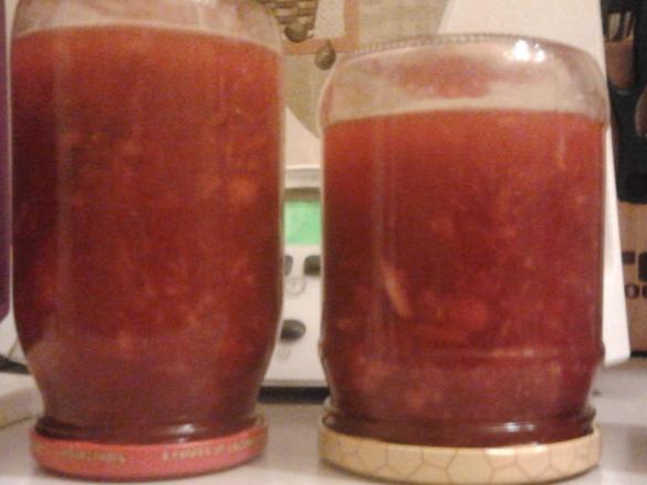 Konfitura ( frużelina ) truskawkowa