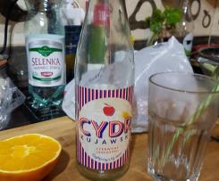 CYDRowy napój z whisky