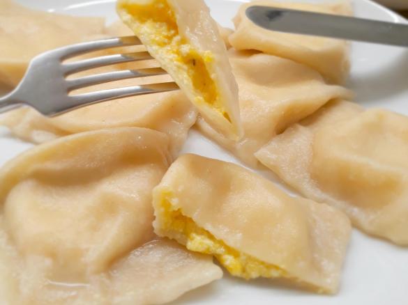 Pierogi z dynią i trzema serami