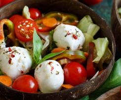Mozzarella z warzywami