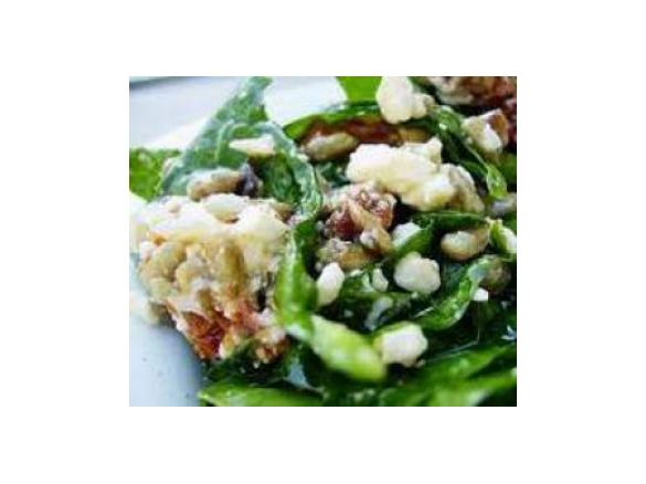 Sałatka ze szpinaku z suszonymi pomidorami