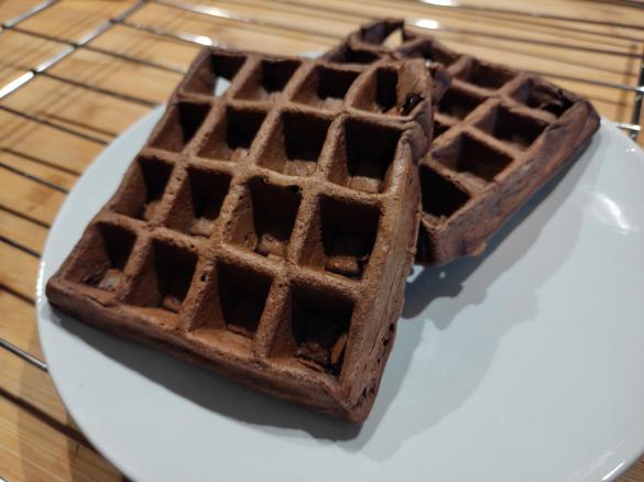 Gofry kakaowe z bananem