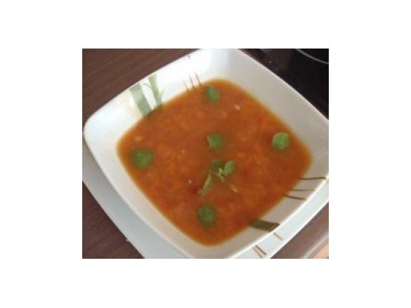 Zupa soczewicowo-pomidorowa