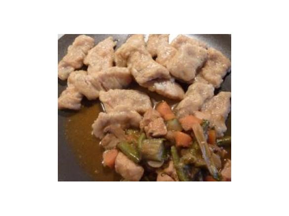 Kopytka z zieloną pietruszką i suszonymi pomidorami :-)