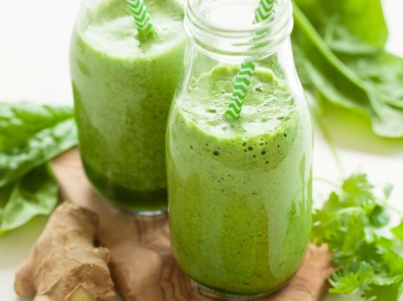 smoothie 2: totalny detox z ananasem i kolendrą