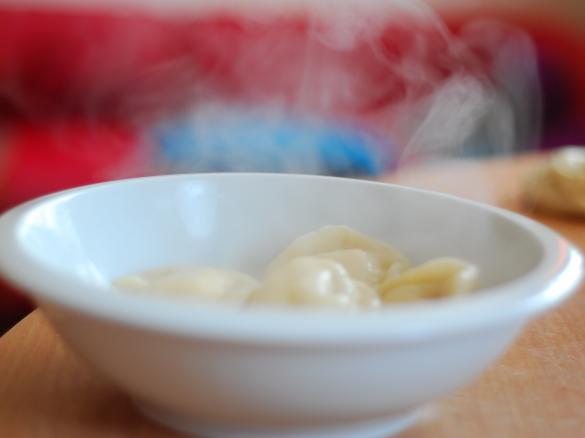 Pierogi z truskawkami (na słodko)