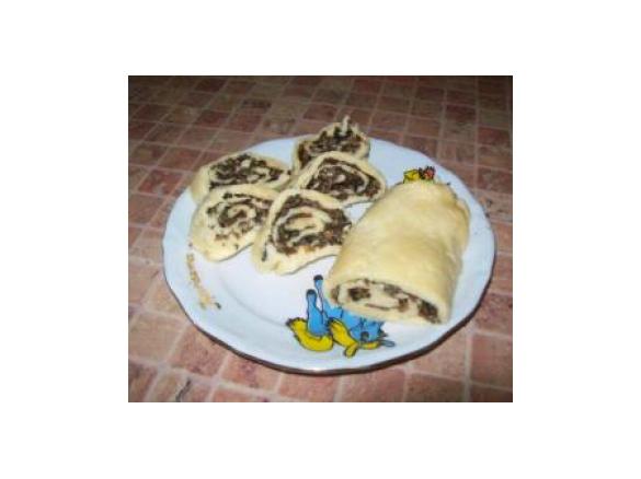 Rulon serowy z grzybami