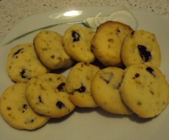 ciastka z żurawiną i pistacjami