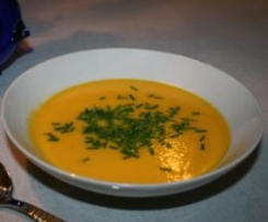 Egzotyczna zupa z marchewki - z imbirem i sokiem z pomarańczy