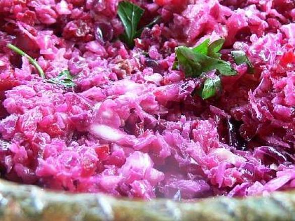 Surówka z kapusty i buraka