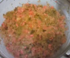 Surówka z kiszonych ogórków 