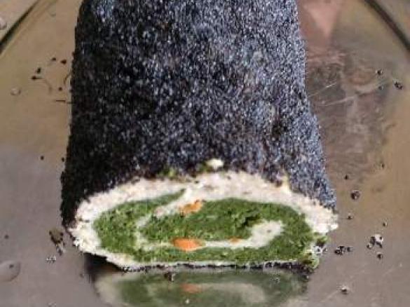 Rolada rybna w makowej łusce