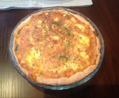 tarta ze szpinakiem i wędzonym łososiem