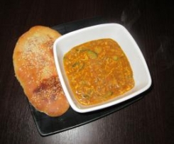 Kurczak po indyjsku z cukinią