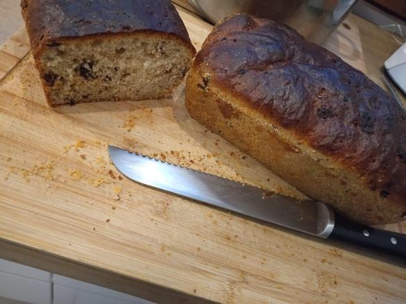 Ciasto (chlebek) drożdżowe z rodzynkami