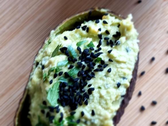 Jajeczna pasta z avocado