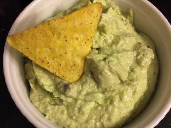 Kremowe guacamole - dip do nachos