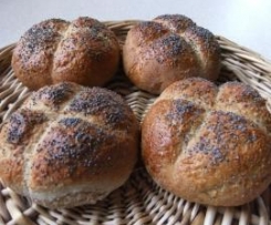 Bułki żytnie z miodem