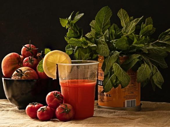 Gazpacho z serem feta i bazylią