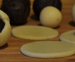 Marcepanowe pralinki z piernikową nutą