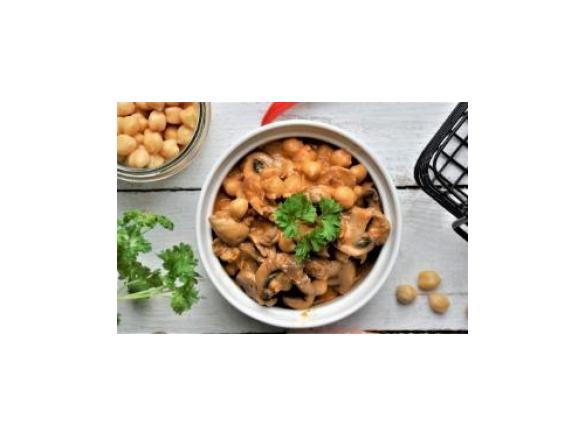 Gulasz z ciecierzycy i pieczarek