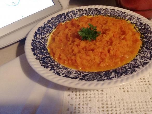 Marchewka na ciepło  z kaszką manną