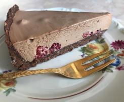 Czekoladowa tarta na zimno z malinami