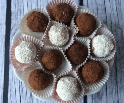 Orzechowo-daktylowe kulki mocy