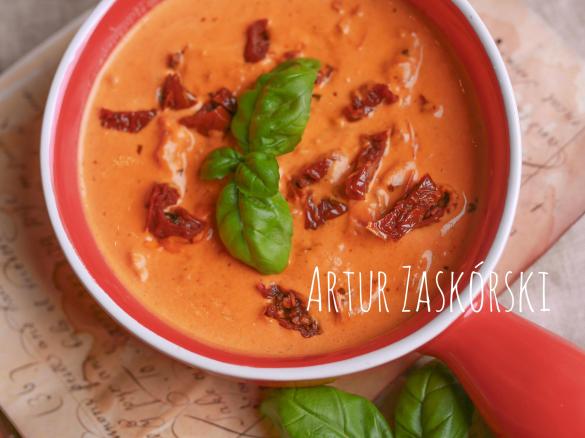 SOS Z SUSZONYCH POMIDORÓW