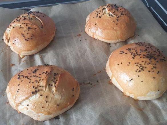 Piwne bułki do burgerów