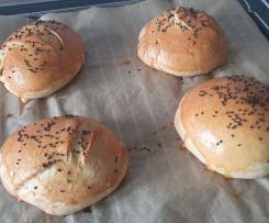 Piwne bułki do burgerów