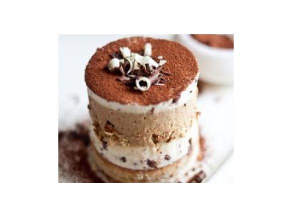 Tort latte-macchiato z jogurtem