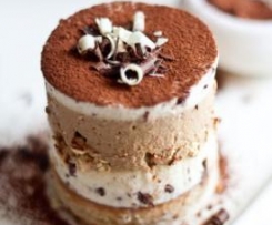 Tort latte-macchiato z jogurtem