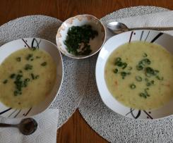 Zupa ogórkowa z ziemniakami i porem