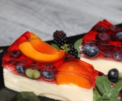 Sernik na zimno z owocami