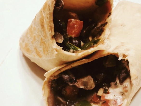 Szpinakowo-fasolowe burrito