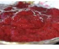 Konfitura truskawkowa z dodatkiem kwiatów czarnego bzu