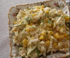 SURÓWKA Z KAPUSTY PEKIŃSKIEJ Z BRZOSKWINIĄ