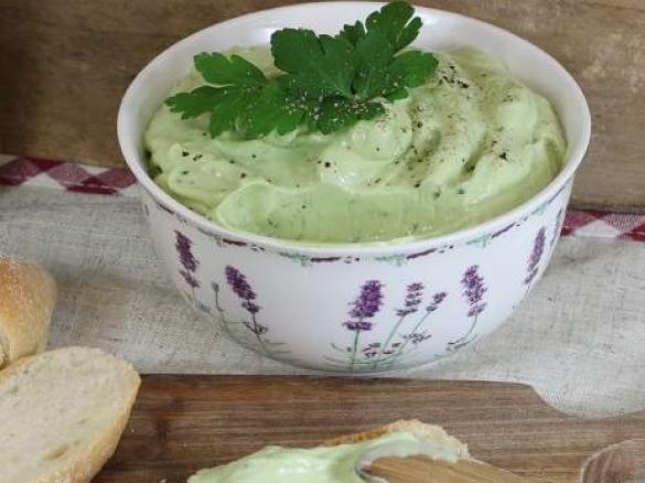 Masło z awokado i twarogu