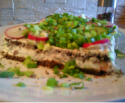 Tort z pumpernikla (wytrawny)