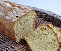 Chleb jabłkowy z tymiankiem