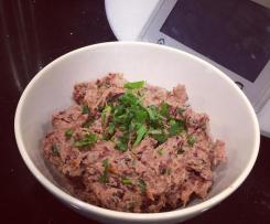 Pasta z czerwonej fasoli z suszonymi pomidorami