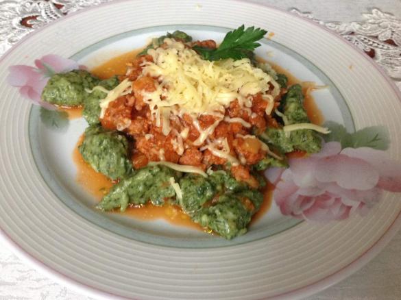 Szpinakowe kluseczki kładzione 