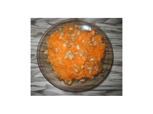 Surówka z marchwi i pomarańczy z dodatkiem imbiru