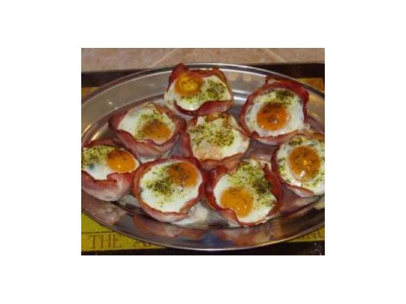 Jajka wiosenne na szynce