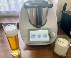 Piwno mleczny napój. Piwo z mlekiem - koktajl orzeźwiający. Bilk, Milk&Beer