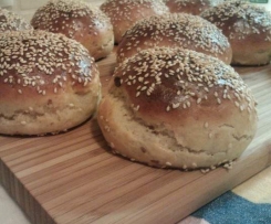 Maślane bułeczki sezamowe